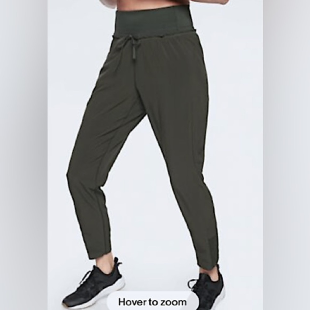 EUC❗️Athleta Black Olive Sparr High Waist Pant